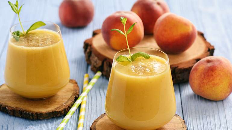 Keep Your Summer Going With A Peach Smoothie